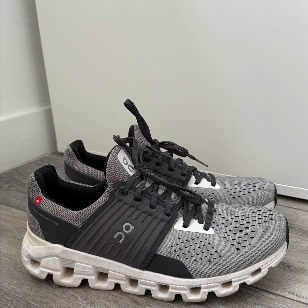 On Running Men's Black and Gray Athletic Shoes